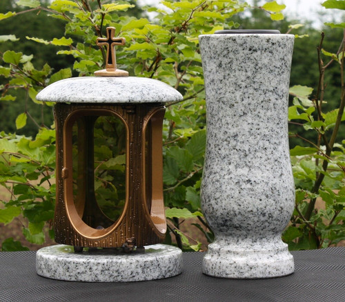 Grablaterne mit vase aus - grablaterne,