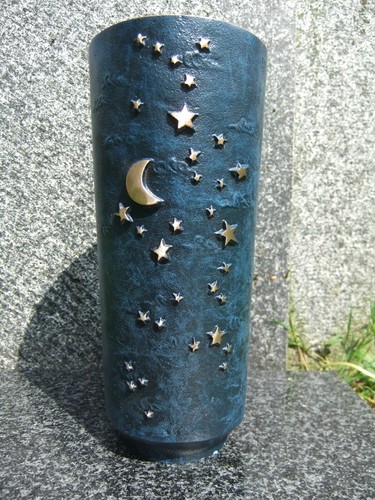 Grabvase mond und - "mond,